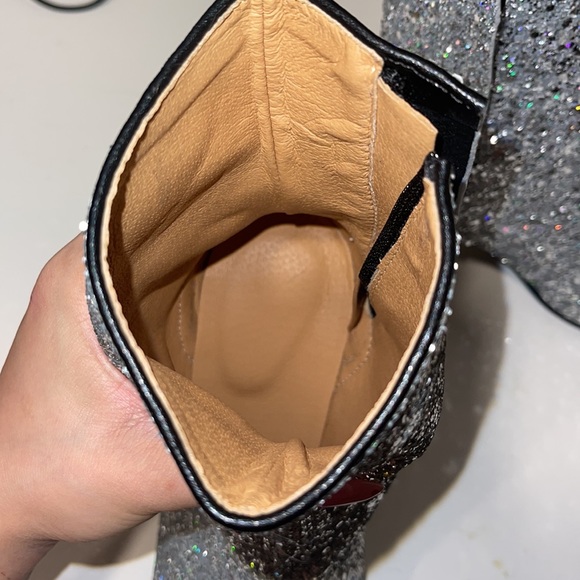 Brand new shiny split toe booties 7 - Picture 6 of 7